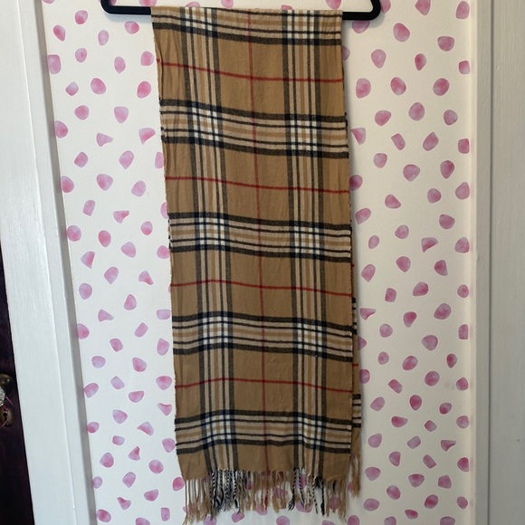 Accessories - Beautiful Super Soft Tan Red and Black Plaid Scarf